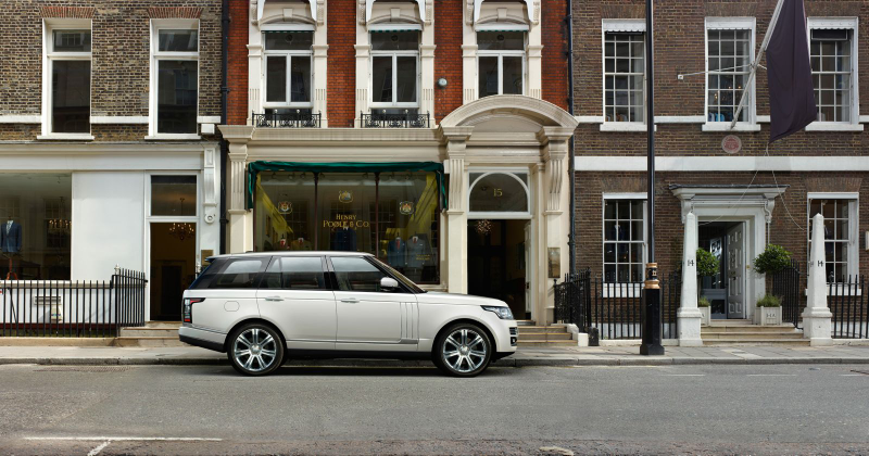 Illustration for article titled Land Rover Raises Exclusivity Of Range Rover With Introduction Of Long Wheelbase And Autobiography Black